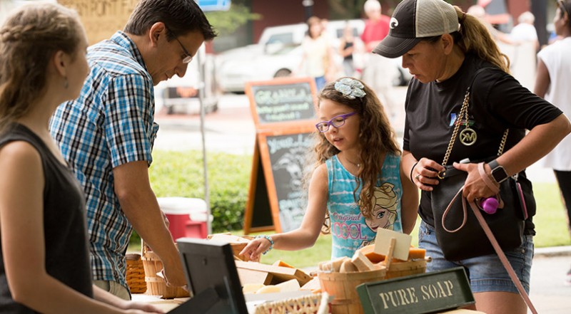 Market Days on Broadway